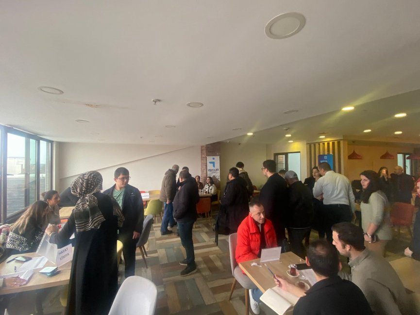 3 Aralık Dünya Engelliler Günü etkinlikleri kapsamında Engelli İş Arayanlarımıza yönelik toplu iş görüşmesi gerçekleştirildi. 