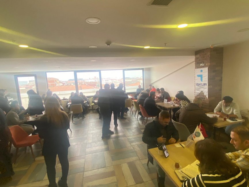 3 Aralık Dünya Engelliler Günü etkinlikleri kapsamında Engelli İş Arayanlarımıza yönelik toplu iş görüşmesi gerçekleştirildi. 