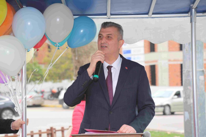 ENGELİ BİREYLERİN GÖSTERİLERİ TÖRENE RENK KATTI