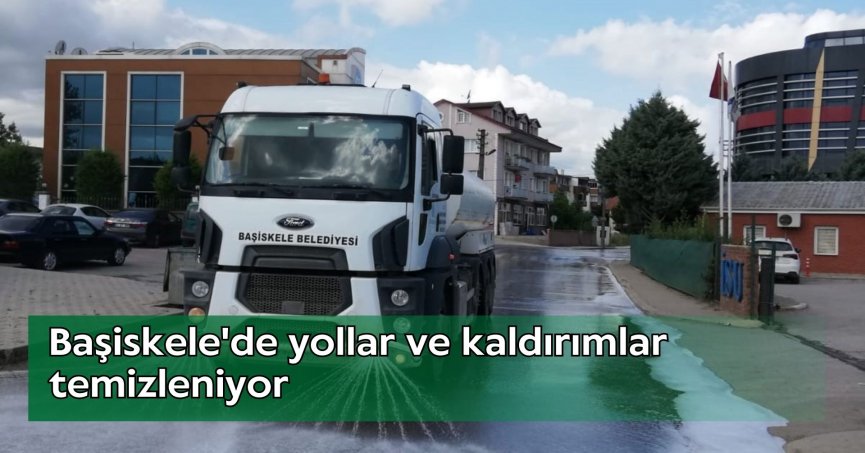 Başiskele'de yollar ve kaldırımlar temizleniyor