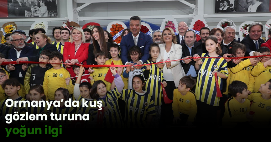 24’üncü spor salonunu İzmit'te açtı