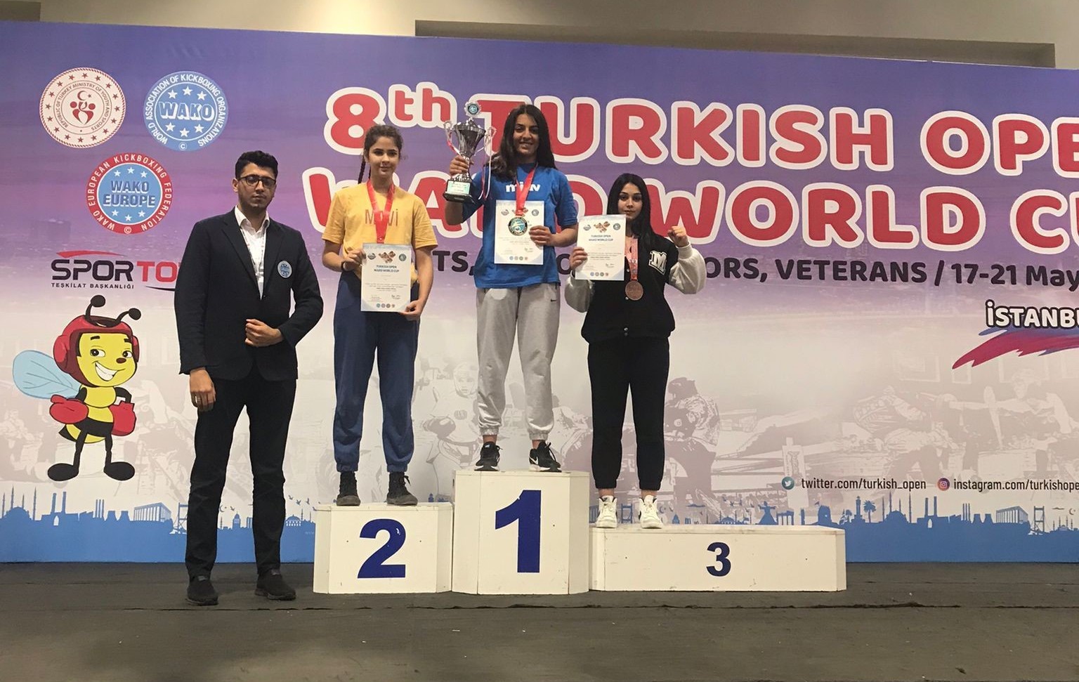 Körfezli kick boksçuların büyük başarısı