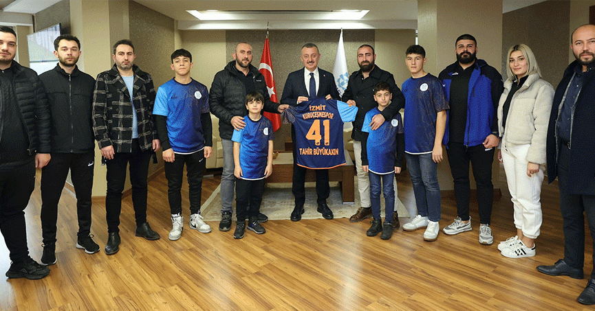 Başkan Büyükakın; Bu kentte bir yetim gözü yaşlı uyumamalı